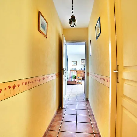 2 Bedroom Gorgeous In Saint-pierre-doleron 別荘 *