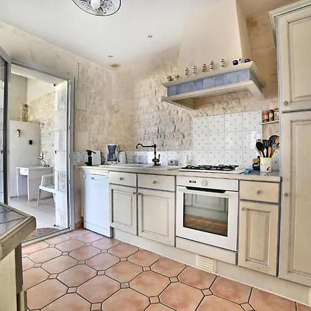 2 Bedroom Gorgeous In Saint-pierre-doleron